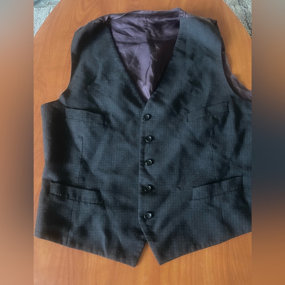 Classic Black Men's Vest - Picture 1 of 5